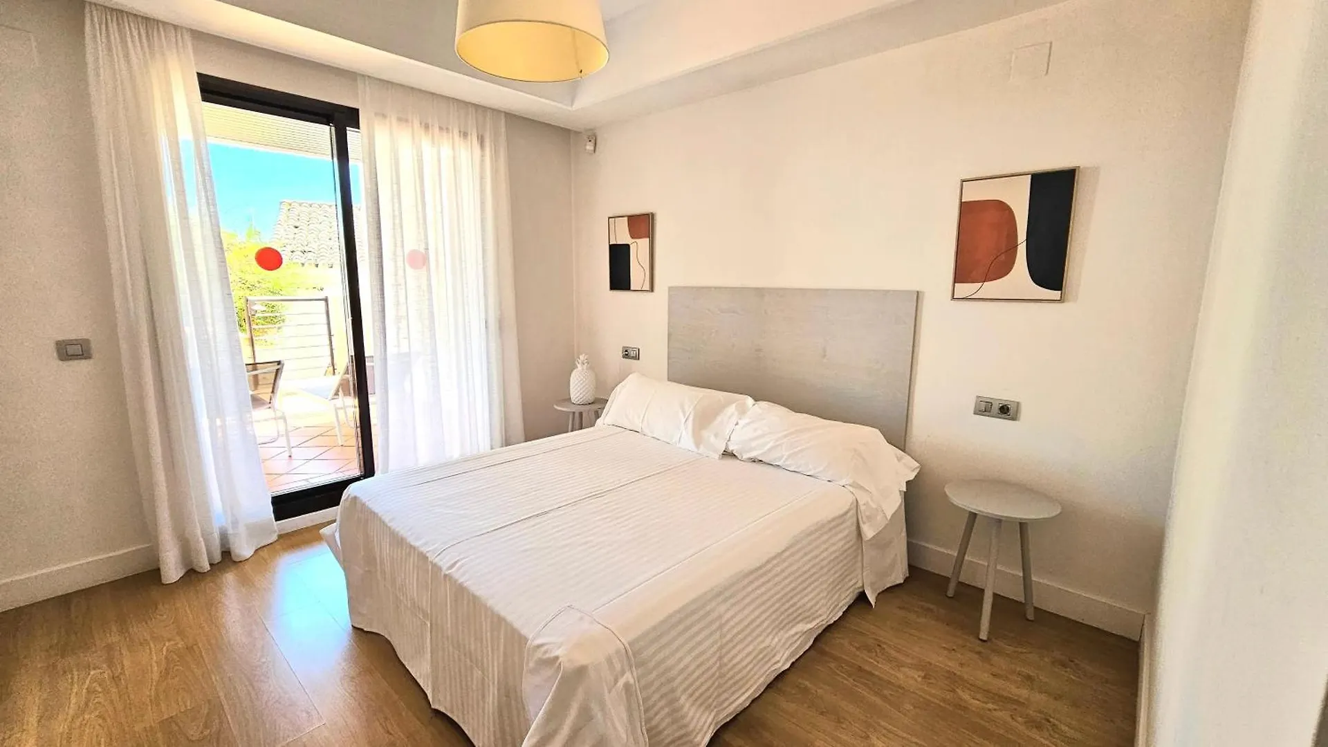 Casares Del Mar Luxury Beach Apartment 0*,
