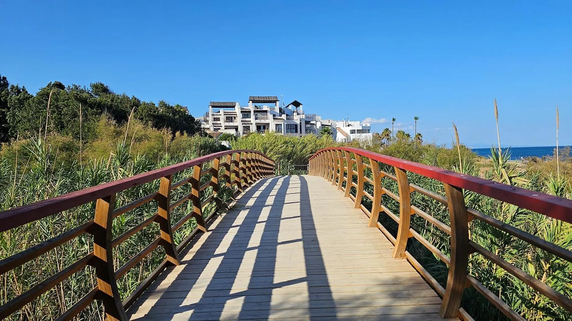 Casares Del Mar Luxury Beach Apartment