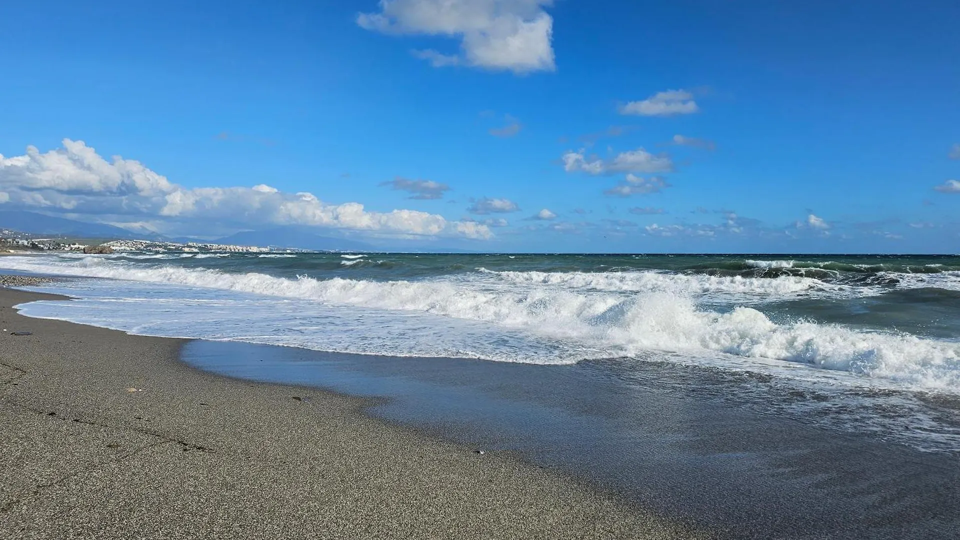 Casares Del Mar Luxury Beach Apartment Spain